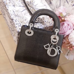 Túi Xách Nữ Dior Lady Rep 11 Cao Cấp Da Thằn Lằn Màu Đen 17cm (2)