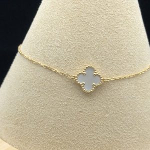 Vòng Tay Nữ Van Cleef & Arpels Vintage Alhambra Chế Tác Xà Cừ Vàng 18K (1)