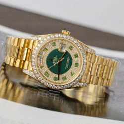 Đồng Hồ Rolex Day-Date Chế Tác Bọc Vàng Đính Kim Cương Moissanite Trọng Lượng 173 Gram 40mm (2)