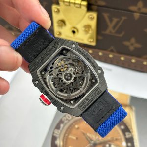 Đồng Hồ Richard Mille Chế Tác RM67-02 Vỏ Carbon Siêu Mỏng Trọng Lượng 37 Grams Siêu Nhẹ 38.7×47 (2)