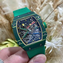 Đồng Hồ Richard Mille RM67-02 Vỏ Carbon Xanh Chế Tác Siêu Mỏng Siêu Nhẹ 37 Grams (1)