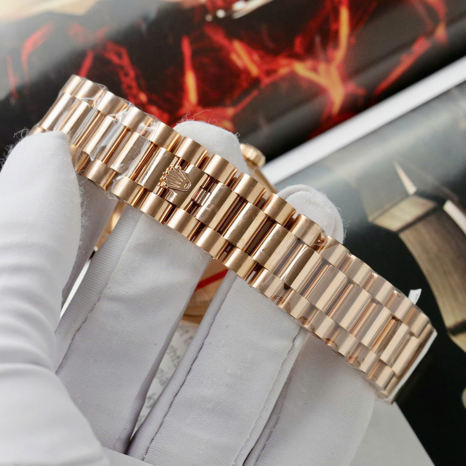 Đồng Hồ Rolex Day-Date 128235 Mặt Số Đá Aventurine Chế Tác Bọc Vàng Thật 36mm (1) Đồng Hồ Rolex Day-Date 128235 Mặt Số Đá Aventurine Chế Tác Bọc Vàng Thật 36mm (2)