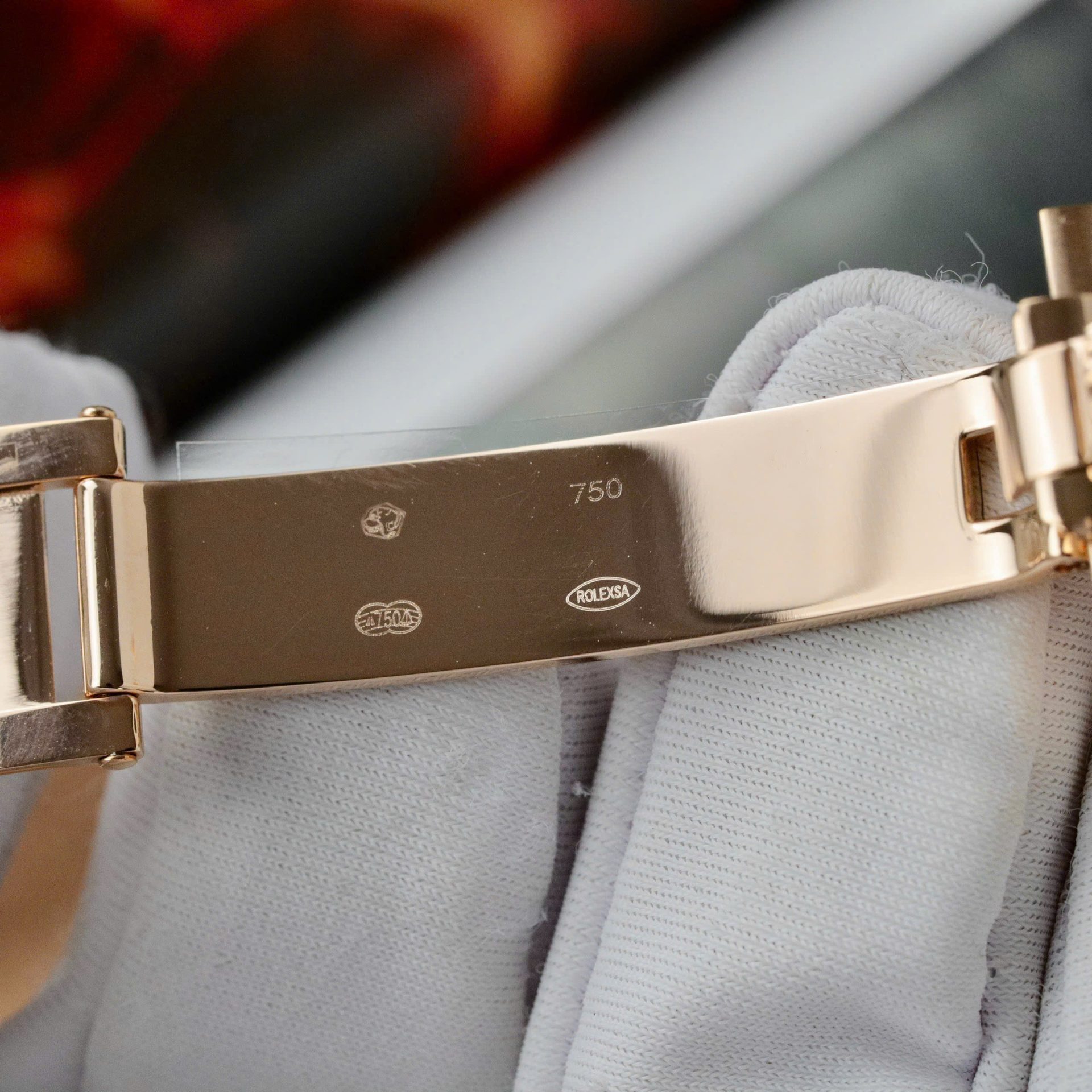 Đồng Hồ Rolex Day-Date 128235 Mặt Số Đá Aventurine Chế Tác Bọc Vàng Thật 36mm (12) Đồng Hồ Rolex Day-Date 128235 Mặt Số Đá Aventurine Chế Tác Bọc Vàng Thật 36mm (2)