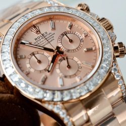 Đồng Hồ Rolex Daytona 126595TBR Chế Tác Bọc Vàng Đính Kim Cương Moissanite Baguette 40mm (2)
