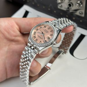 Đồng Hồ Nữ Rolex DateJust Replica 11 Mặt Hồng Viền Đính Đá Nhà Máy THB 31mm (2)