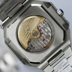 Đồng Hồ Patek Philippe Cubitus 5821 Mặt Nâu Đính Full Kim Cương Moissanite Hong Kong 45mm (7)