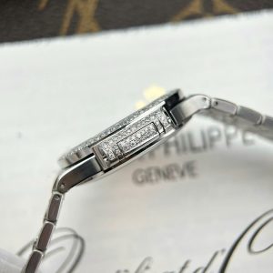 Đồng Hồ Patek Philippe Nautilus 7118 Đính Full Kim Cương Nhân Tạo Moissanite (1)