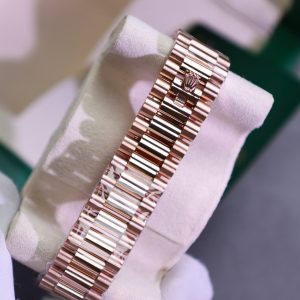 Đồng Hồ Rolex Day-Date Chế Tác Kim Cương Moissanite + Bọc Vàng Hồng 18K GMF 40mm (2)