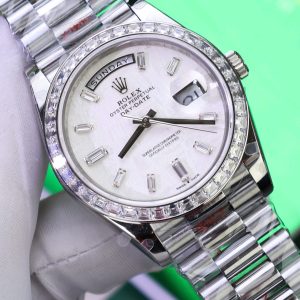 Đồng Hồ Rolex Day-Date Chế Tác Mặt Thiên Thạch Cọc Số + Viền Độ Kim Cương Moissanite Baguette 40mm (2)