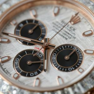 Đồng Hồ Rolex Daytona Mặt Thiên Thạch Chế Tác Bọc Vàng Thật + Đính Kim Cương Moissanite Baguette 40mm (10)
