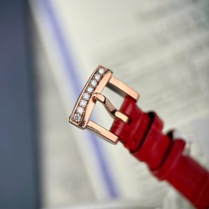 Đồng Hồ Chopard Nữ Chế Tác Bọc Vàng Đính Kim Cương Nhân Tạo Hong Kong 34mm (1)