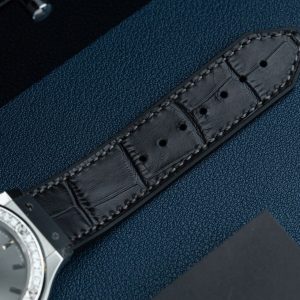 Đồng Hồ Hublot Classic Fusion Màu Xám Chế Tác Vành Đính Kim Cương Moissanite 38mm (2)