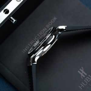 Đồng Hồ Hublot Classic Fusion Màu Xám Chế Tác Vành Đính Kim Cương Moissanite 38mm (2)