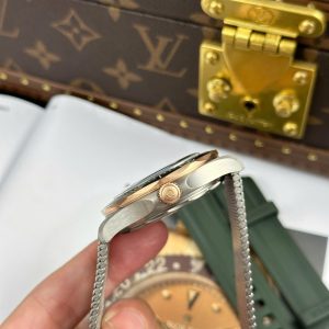 Đồng Hồ Omega Seamaster Driver 300 Replica Mặt Xanh Green Full Set Nhà Máy VS 42mm (10)