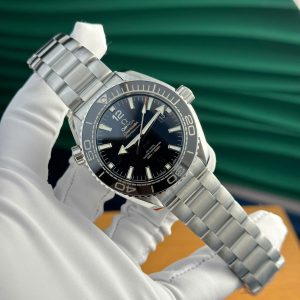 Đồng Hồ Omega Seamaster Planet Ocean 600M Replica 11 Dây Kim Loại VSF 43 (2)