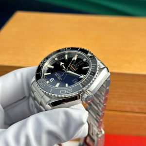 Đồng Hồ Omega Seamaster Planet Ocean 600M Replica 11 Dây Kim Loại VSF 43 (2)