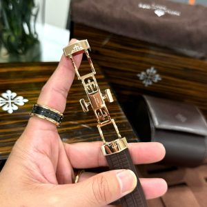 Đồng Hồ Patek Philippe Aquanaut 5261R Mặt Số Chocolate Replica Cao Cấp Nhất 40mm (4)