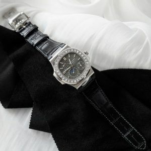 Đồng Hồ Patek Philippe Chế Tác Nautilus 5724 Mặt Xám Dây Da Nhà Máy PPF 40mm (2)