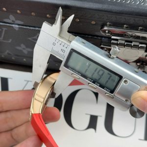 Đồng Hồ Richard Mille RM07-01 Nữ Đính Đá Dây Cao Su Màu Đỏ Nhà Máy ZF 36mm (2)