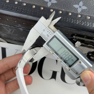 Đồng Hồ Richard Mille RM07-01 Nữ Đính Đá Dây Cao Su Màu Trắng Nhà Máy ZF 36mm (3)