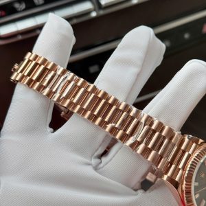 Đồng Hồ Rolex Day-Date Mặt Chocolate Chế Tác Bọc Vàng Hồng Trọng Lượng 186Gram QF 40mm (2)