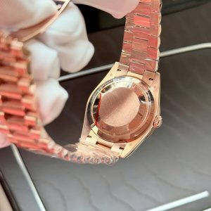 Đồng Hồ Rolex Day-Date Mặt Chocolate Chế Tác Bọc Vàng Hồng Trọng Lượng 186Gram QF 40mm (2)