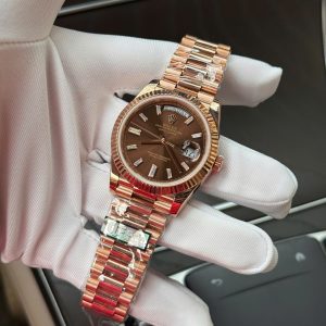Đồng Hồ Rolex Day-Date Mặt Chocolate Chế Tác Bọc Vàng Hồng Trọng Lượng 186Gram QF 40mm (2)