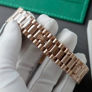 Đồng Hồ Rolex Day-Date Mặt Nham Thạch Chế Tác Bọc Vàng Thật Đính Moissanite GMF 36mm (2)