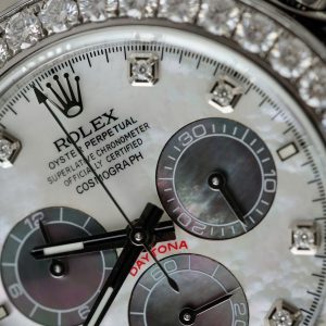 Đồng Hồ Rolex Daytona Chế Tác Mặt MOP Cọc Số + Vành Độ Kim Cương Moissanite 40mm (8)