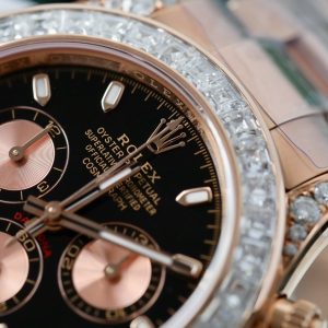 Đồng Hồ Rolex Daytona Mặt Đen Chế Tác Bọc Vàng Đính Kim Cương Moissanite Baguette 40mm (2)