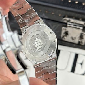 Đồng Hồ Vacheron Constantin Rep Cao Cấp Overseas Dual Time 47450 Màu Trắng 9F 42mm (2)