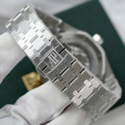 Đồng Hồ Audemars Piguet Royal Oak 26574TI Chế Tác Mặt Xanh Dây Kim Loại Xưởng APS 41mm (4)