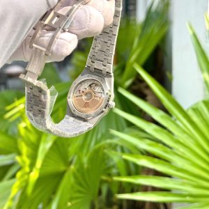 Đồng Hồ Audemars Piguet Royal Oak Nữ Chế Tác Mặt Trắng Đính Kim Cương Moissanite 34mm (2)