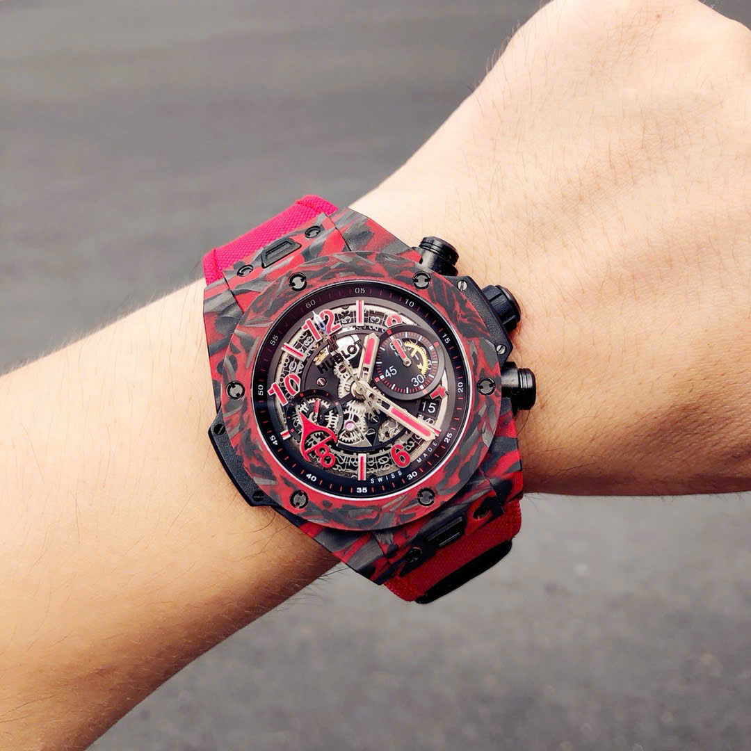 Đồng Hồ Hublot Big Bang Unico Red Carbon Replica Cao Cấp Nhất 45mm (4) Đồng Hồ Hublot Big Bang Unico Red Carbon Replica Cao Cấp Nhất 45mm (5)