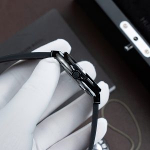 Đồng Hồ Hublot Classic Fusion Chế Tác Vỏ Gốm Đen Mặt Carbon Dây Cao Su 42mm (2)