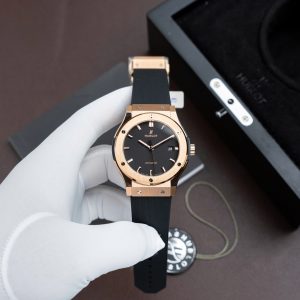 Đồng Hồ Hublot Classic Fusion King Gold Mặt Đen Replica 11 Máy SW300 Dây Cao Su 42mm (2)