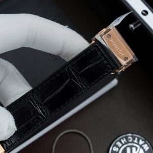 Đồng Hồ Hublot Classic Fusion King Gold Replica 11 Màu Đen Máy SW300 Thuỵ Sỹ Dây Cá Sấu 42mm (2)
