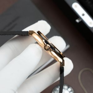 Đồng Hồ Hublot Classic Fusion King Gold Replica 11 Màu Đen Máy SW300 Thuỵ Sỹ Dây Cá Sấu 42mm (2)