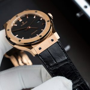 Đồng Hồ Hublot Classic Fusion King Gold Replica 11 Màu Đen Máy SW300 Thuỵ Sỹ Dây Cá Sấu 42mm (2)