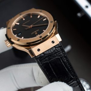 Đồng Hồ Hublot Classic Fusion King Gold Replica 11 Màu Đen Máy SW300 Thuỵ Sỹ Dây Cá Sấu 42mm (2)