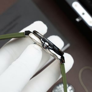 Đồng Hồ Hublot Classic Fusion Titanium Chế Tác Màu Xanh Lá Cây Máy SW300 Dây Cá Sấu 42mm (2)