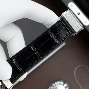 Đồng Hồ Hublot Classic Fusion Titanium Mặt Trắng Chế Tác Máy SW300 Thuỵ Sỹ Dây Da Cá Sấu 42mm (2)