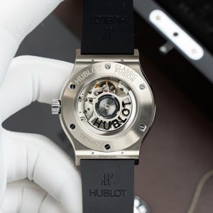 Đồng Hồ Hublot Classic Fusion Titanium Màu Đen Replica 11 Máy SW300 Dây Cao Su 42mm (2)