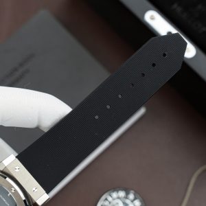 Đồng Hồ Hublot Classic Fusion Titanium Màu Đen Replica 11 Máy SW300 Dây Cao Su 42mm (2)