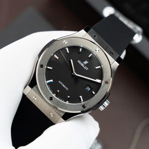 Đồng Hồ Hublot Classic Fusion Titanium Màu Đen Replica 11 Máy SW300 Dây Cao Su 42mm (2)