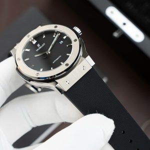 Đồng Hồ Hublot Classic Fusion Titanium Màu Đen Replica 11 Máy SW300 Dây Cao Su 42mm (2)