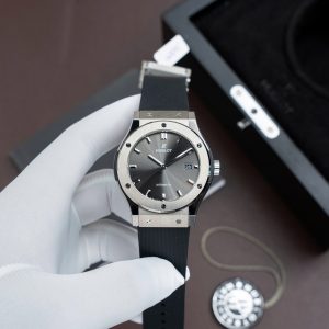 Đồng Hồ Hublot Classic Fusion Titanium Màu Xám Chế Tác Máy SW300 Thuỵ Sỹ Dây Cao Su 42mm (2)