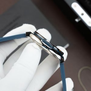 Đồng Hồ Hublot Classic Fusion Titanium Màu Xanh Blue Tinh Chỉnh Máy SW300 Dây Cao Su 42mm (2)