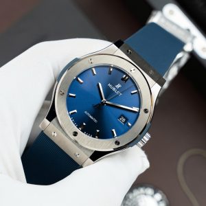 Đồng Hồ Hublot Classic Fusion Titanium Màu Xanh Blue Tinh Chỉnh Máy SW300 Dây Cao Su 42mm (2)