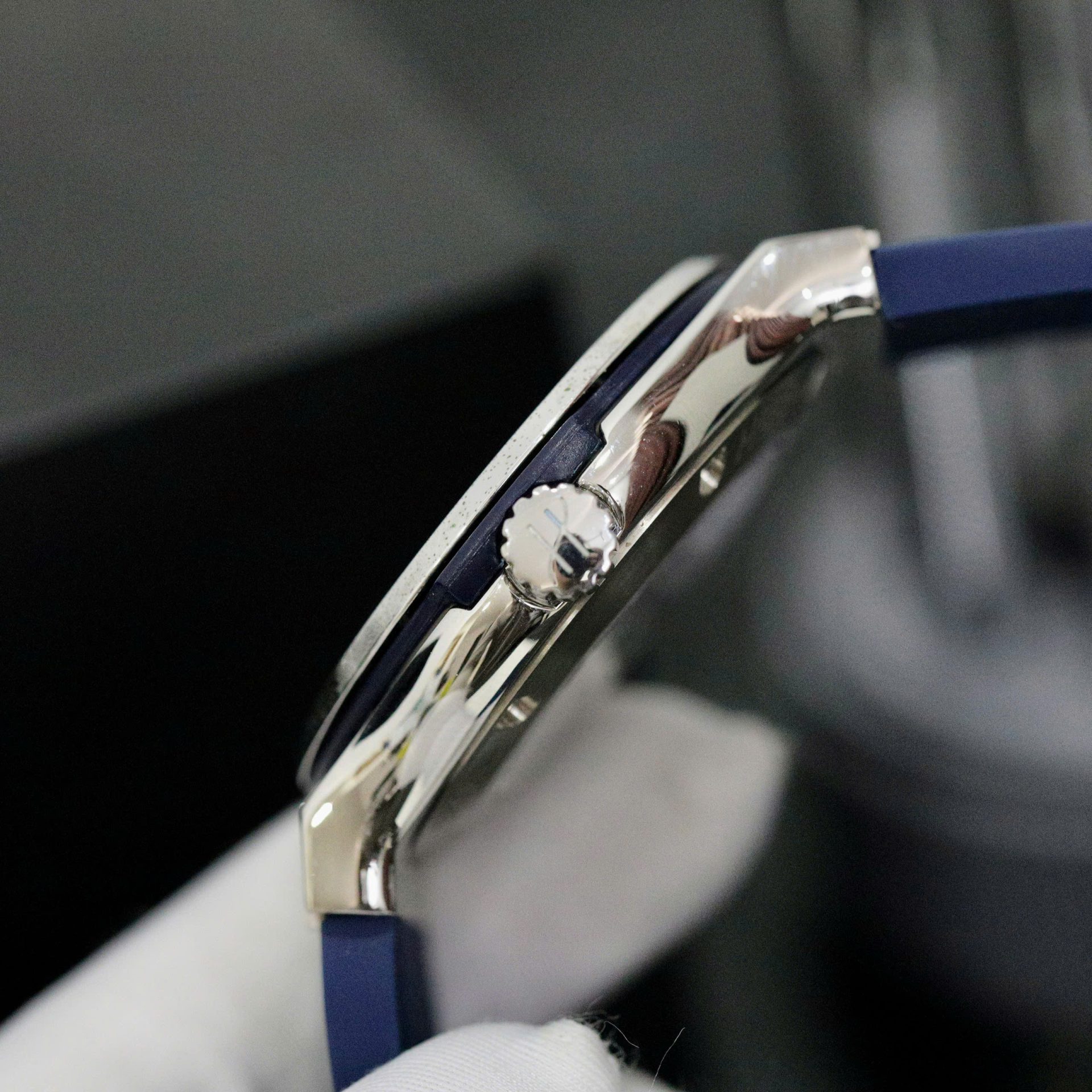 Đồng Hồ Hublot Classic Fusion Titanium Nam Đính Đá Hai Hàng Rep 11 Xưởng HB 42mm (1)